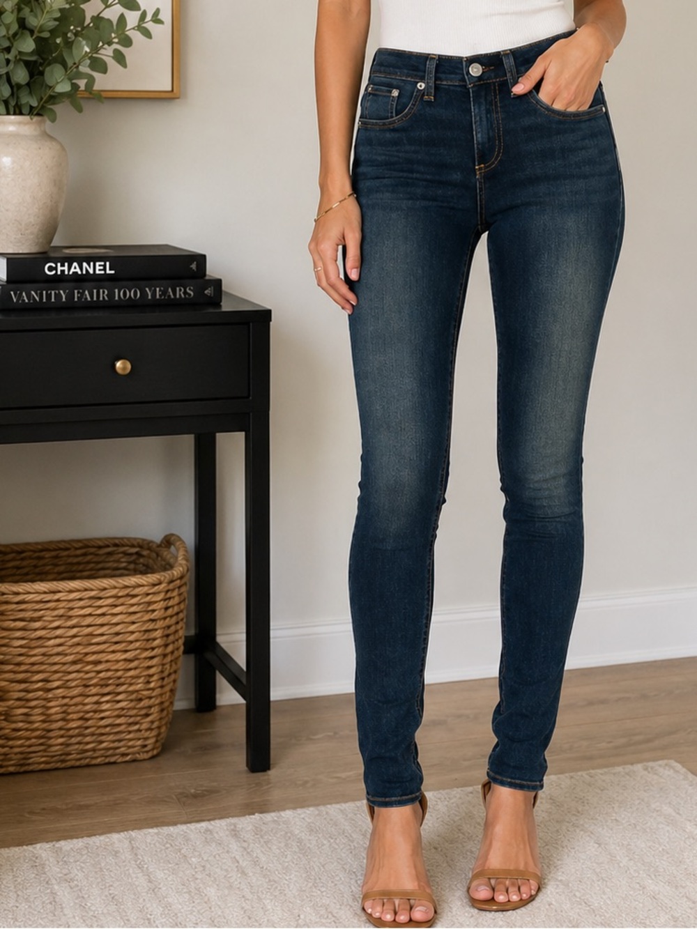 Rag & Bone 10 Inch‎ Skinny Jeans Aston Wash Size 28 Minimalist Effortless Casual